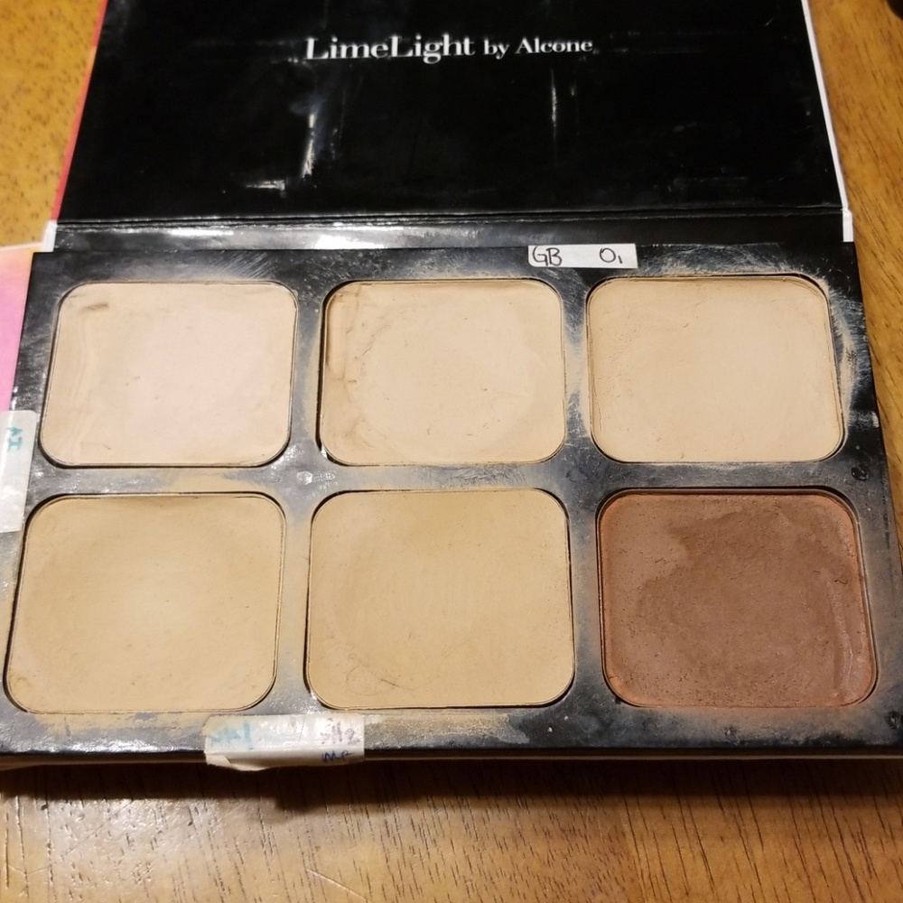 Limelight foundation palette